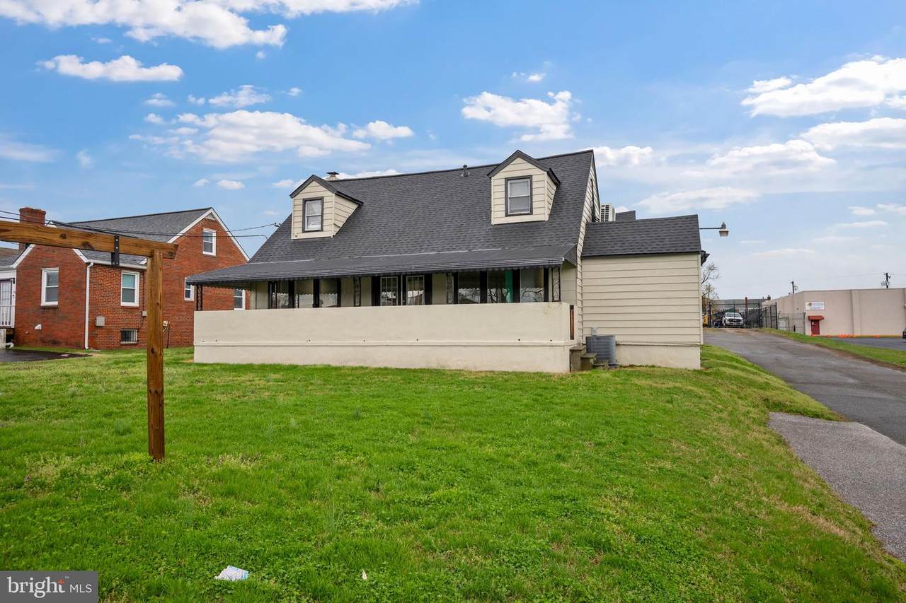7917 Wise Avenue - Photo 1