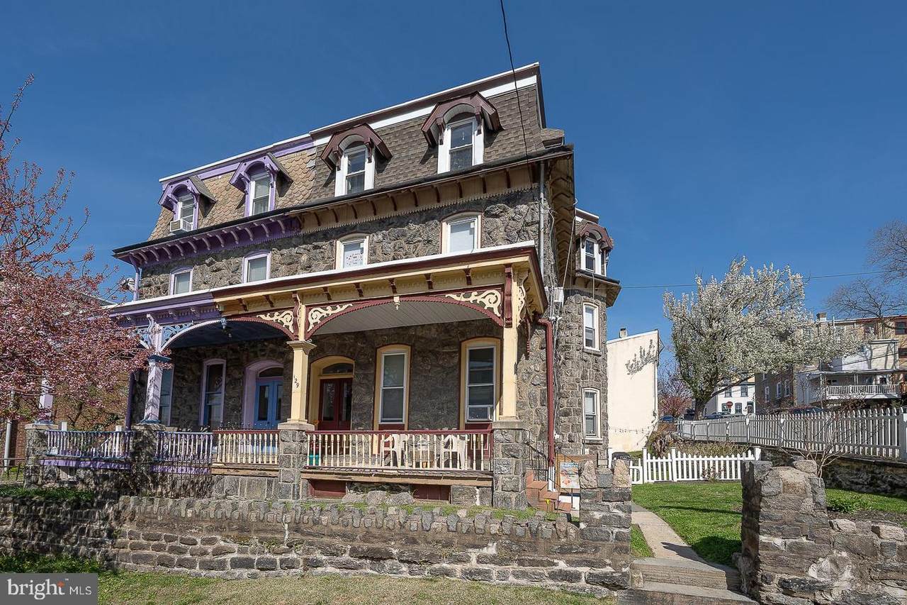 129 Sumac Street - Photo 1