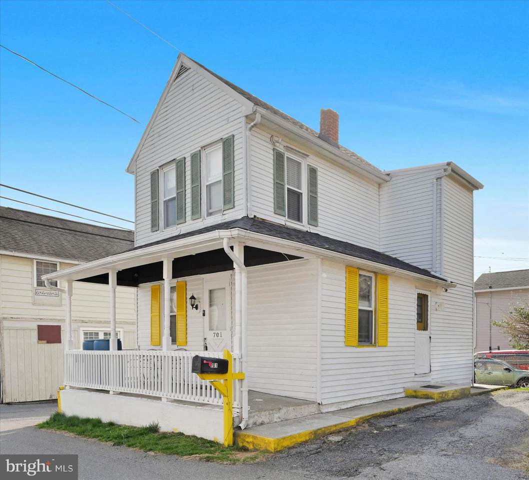 701 Pike Street - Photo 1
