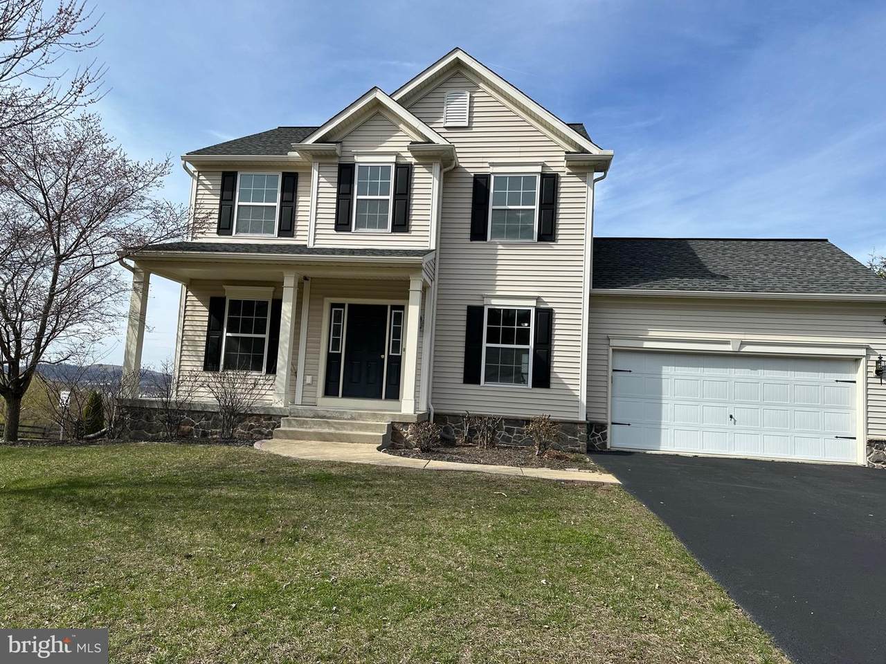 279 Merwood Drive - Photo 1