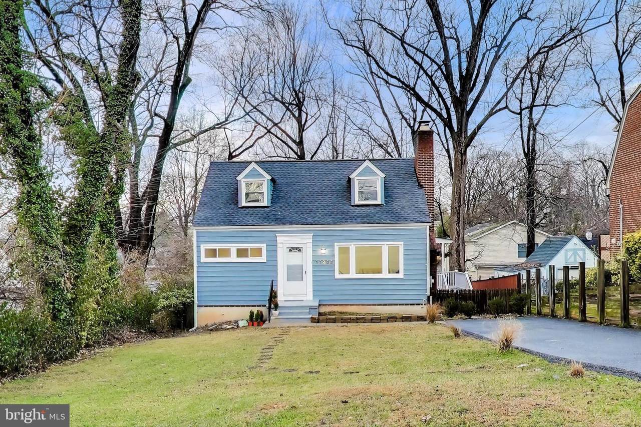 11209 Midvale Road - Photo 1