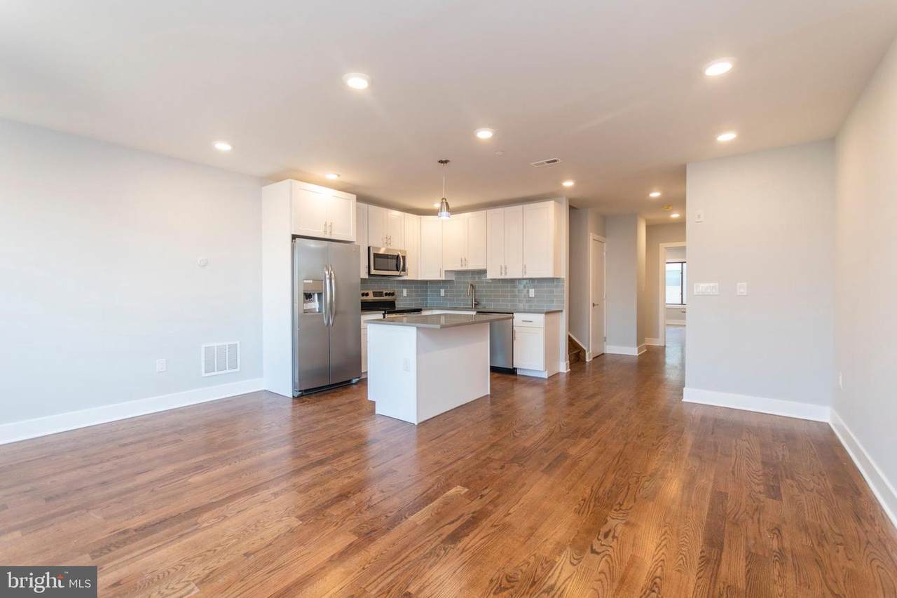 814 Uber St - Photo 1