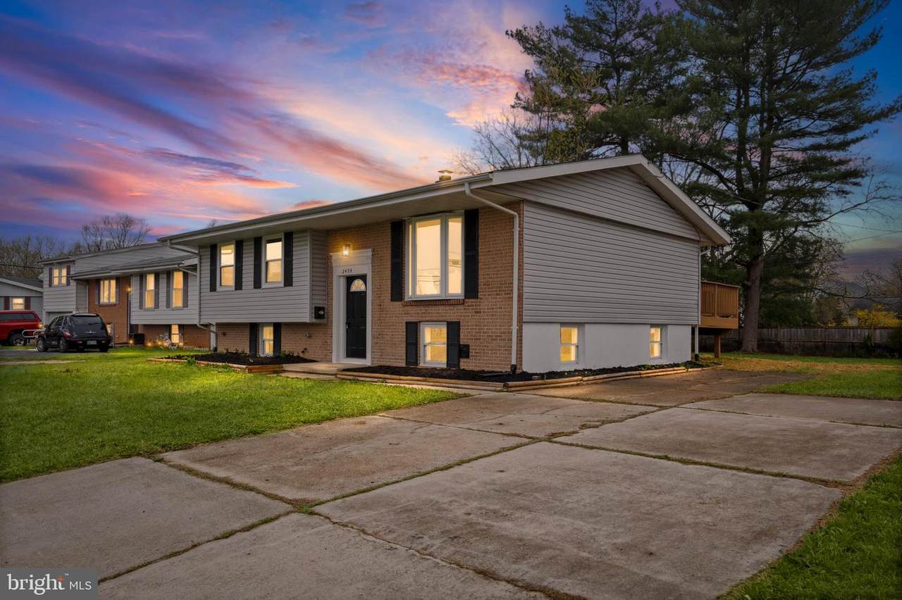 2404 Willoughby Beach Road - Photo 1