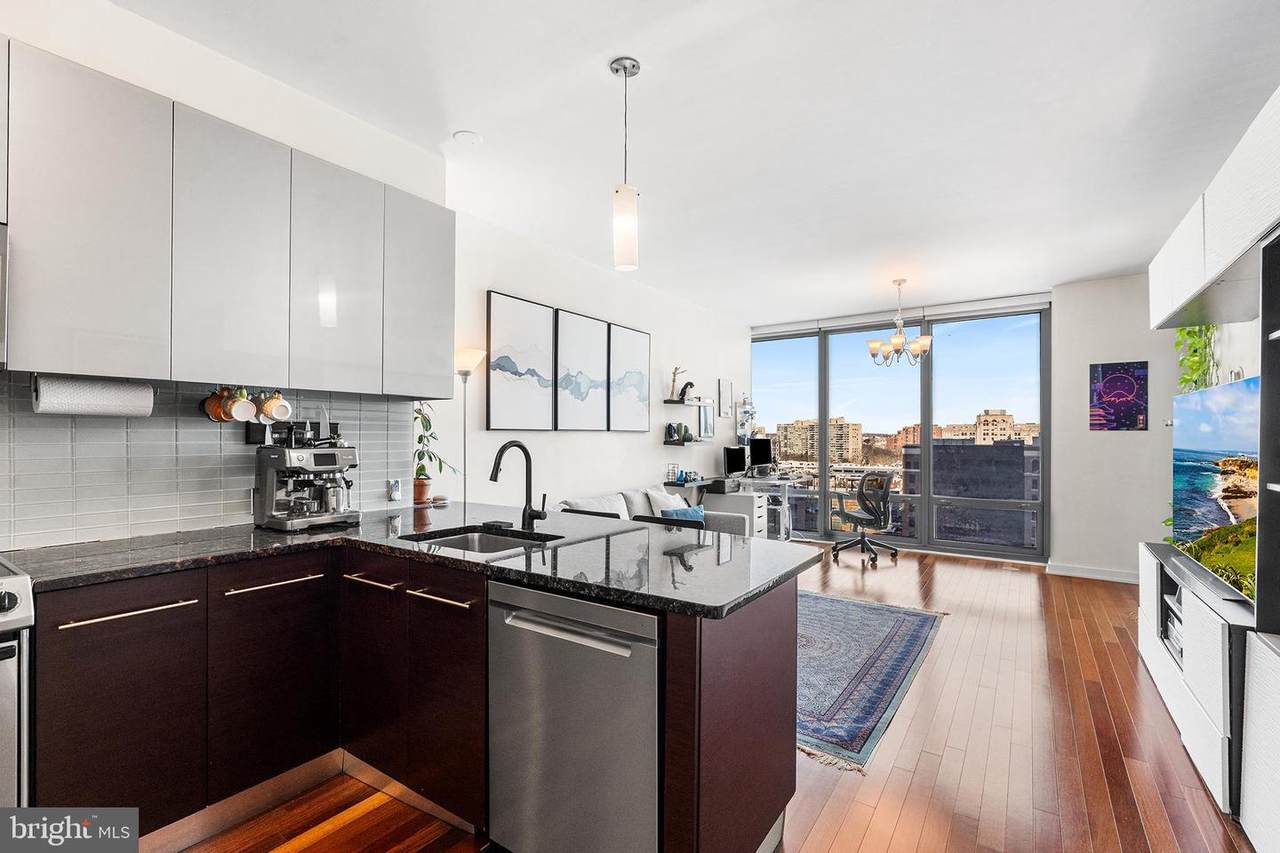 2101 Market Street - Photo 1