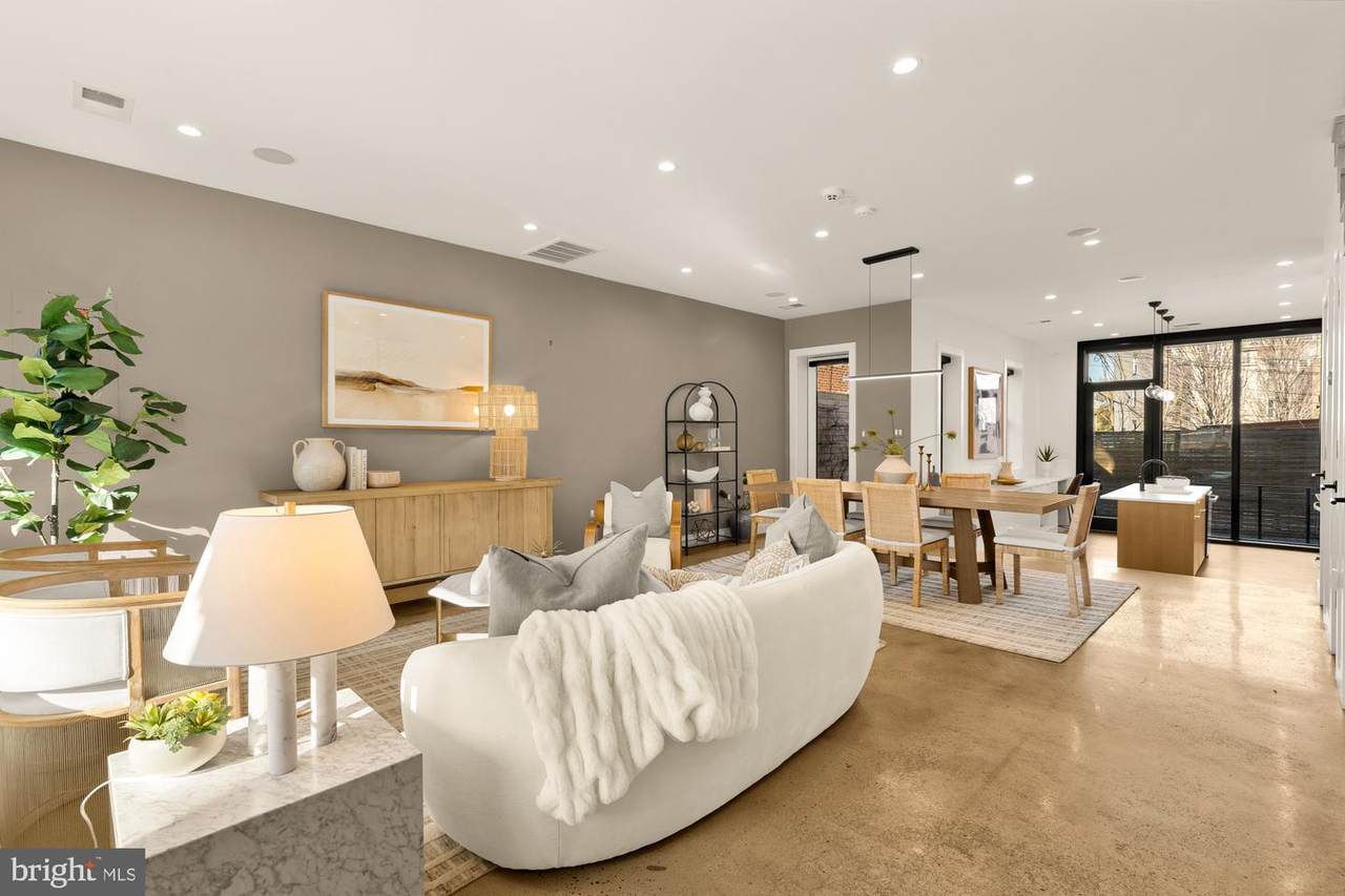 1005 P Street - Photo 1