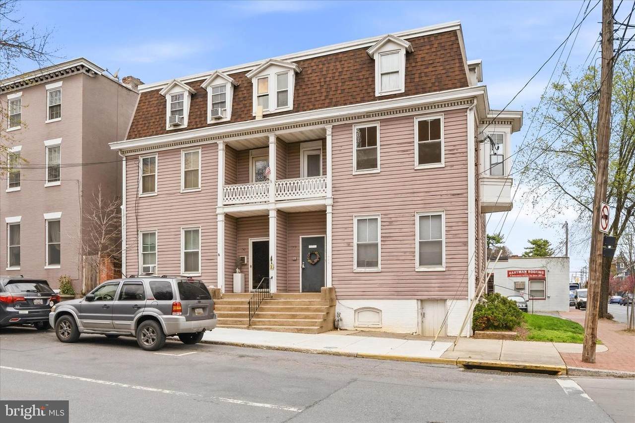241 2ND Street - Photo 1