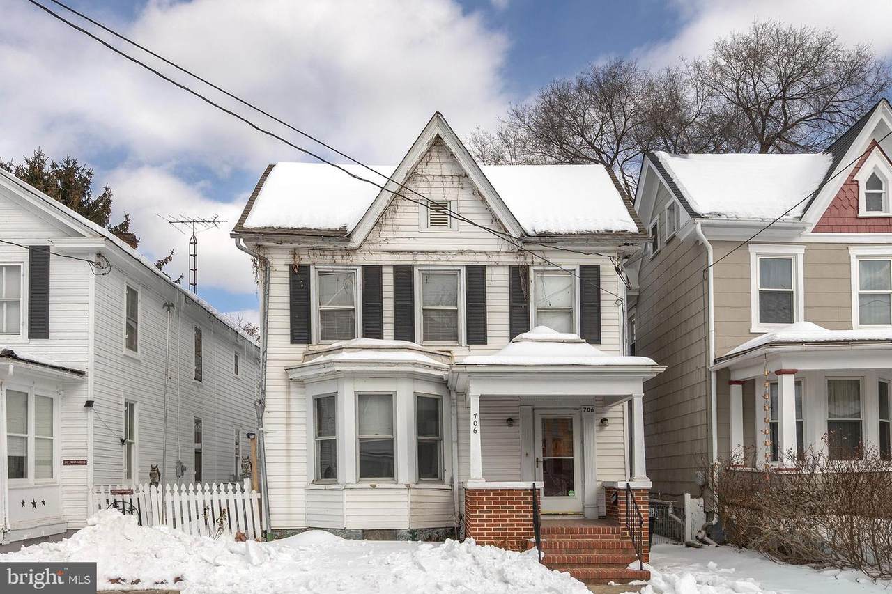 706 King Street - Photo 1