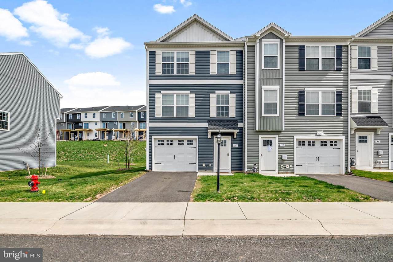 2935 Ashwood Ln - Photo 1