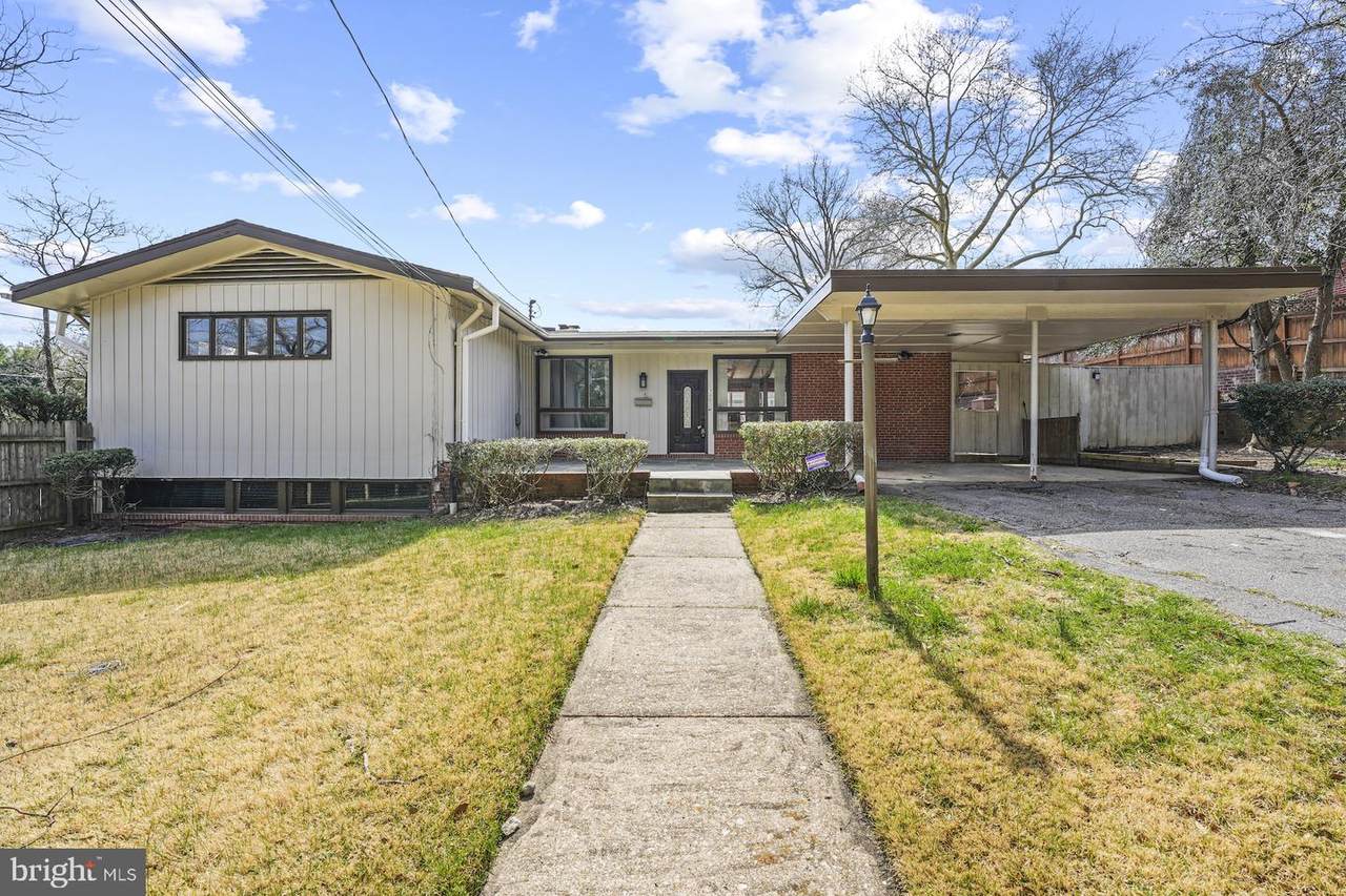700 Greyrock Drive - Photo 1