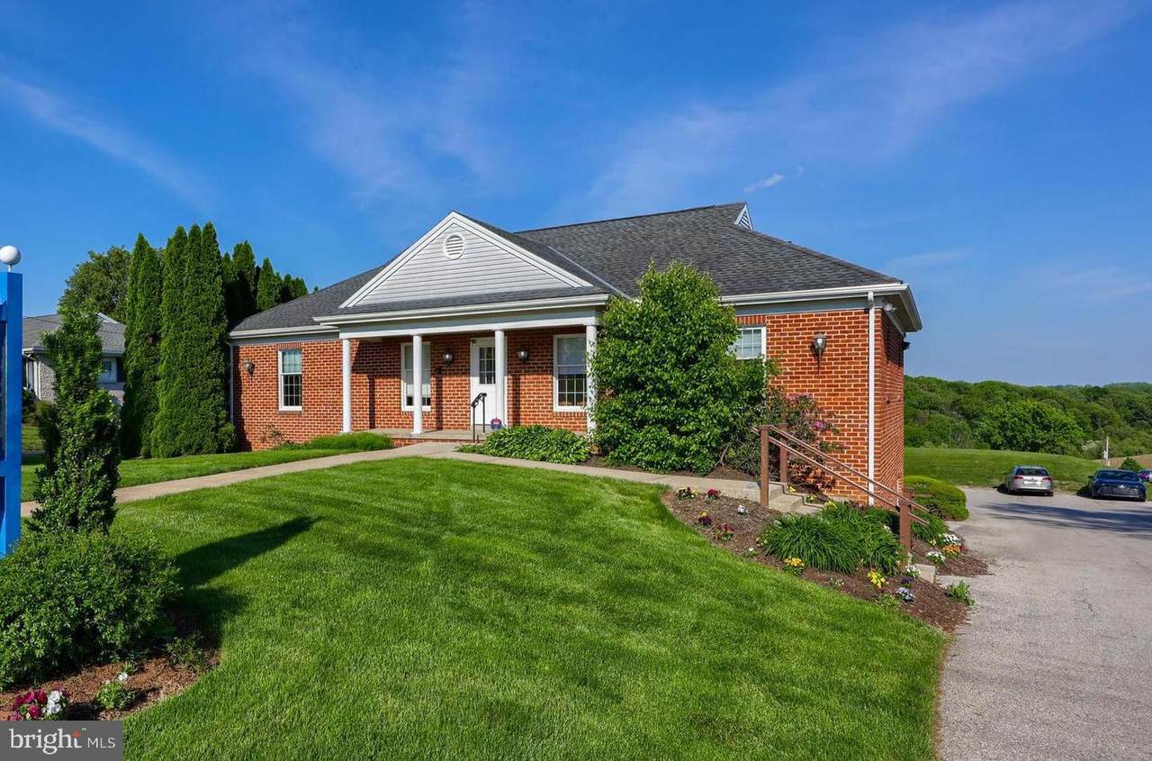 735 Pleasant Avenue - Photo 1