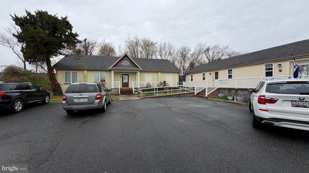 136 Lednum Avenue - Photo 1