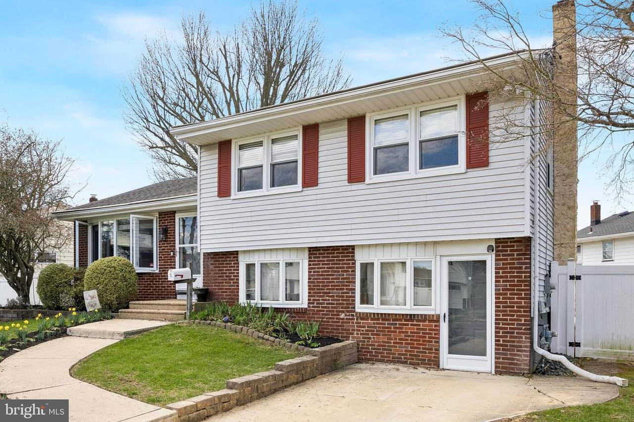 8 Toby Lane - Photo 1