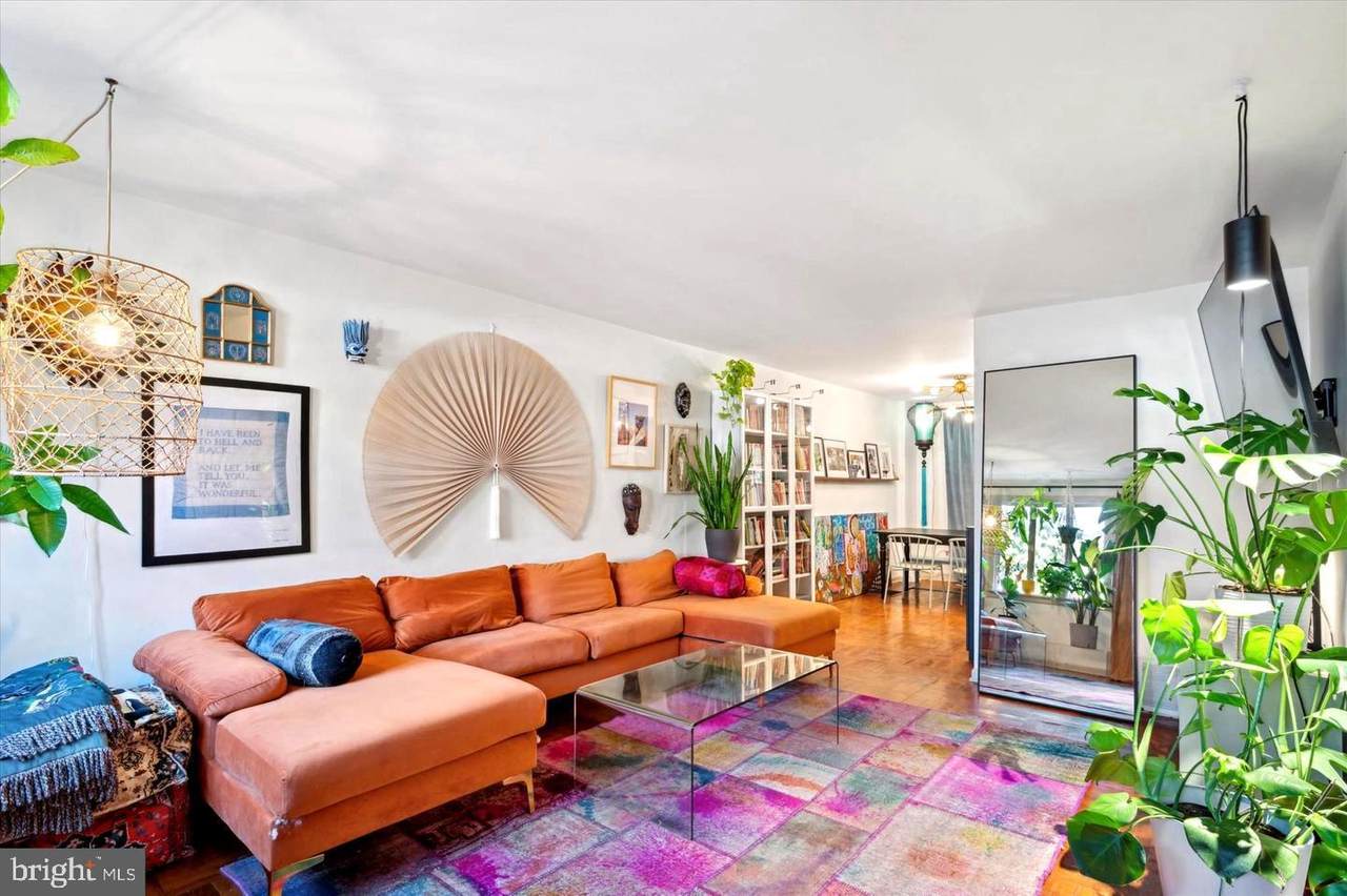 4572 Manayunk Avenue - Photo 1