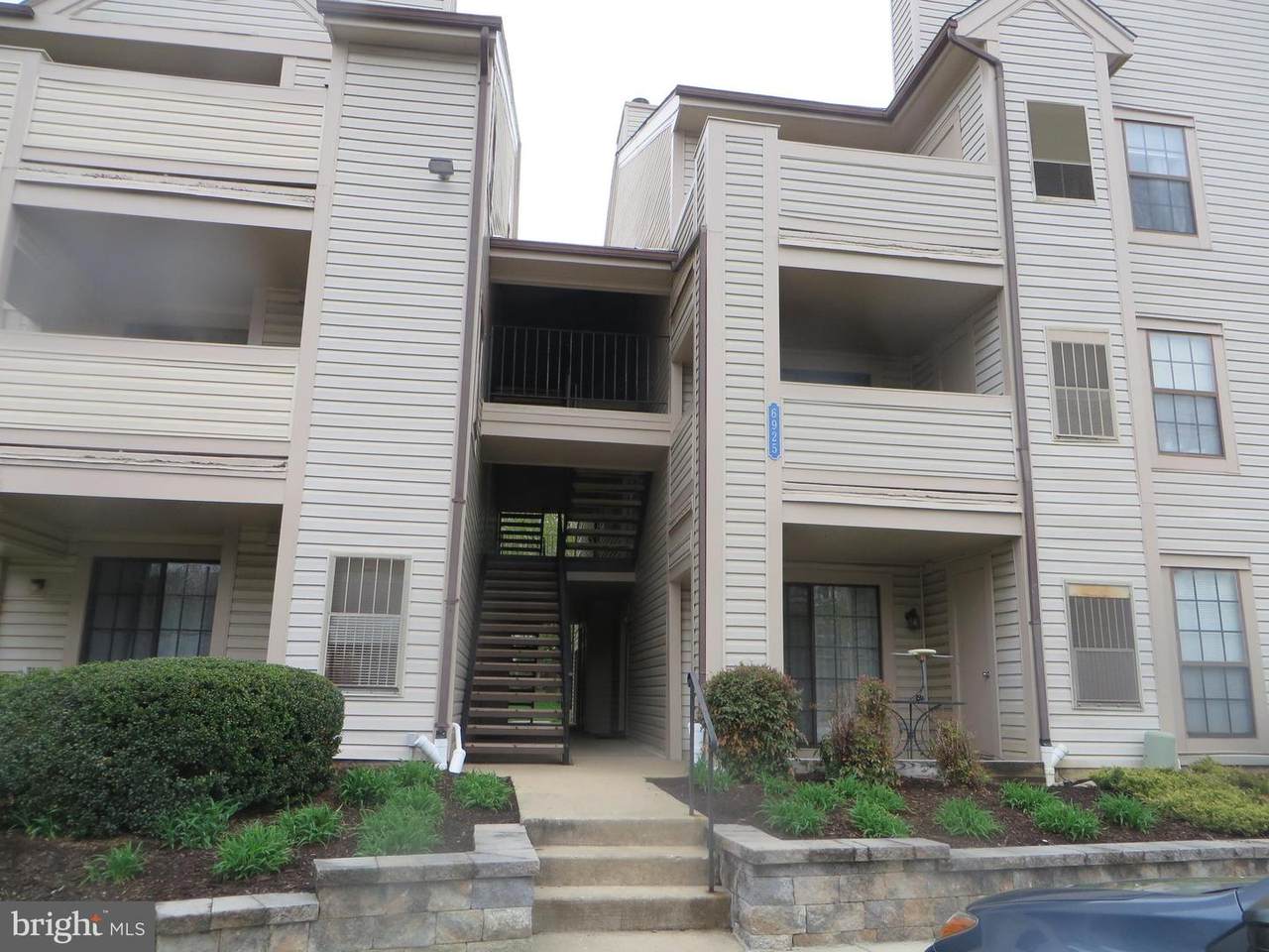 6925 Mary Caroline Circle - Photo 1
