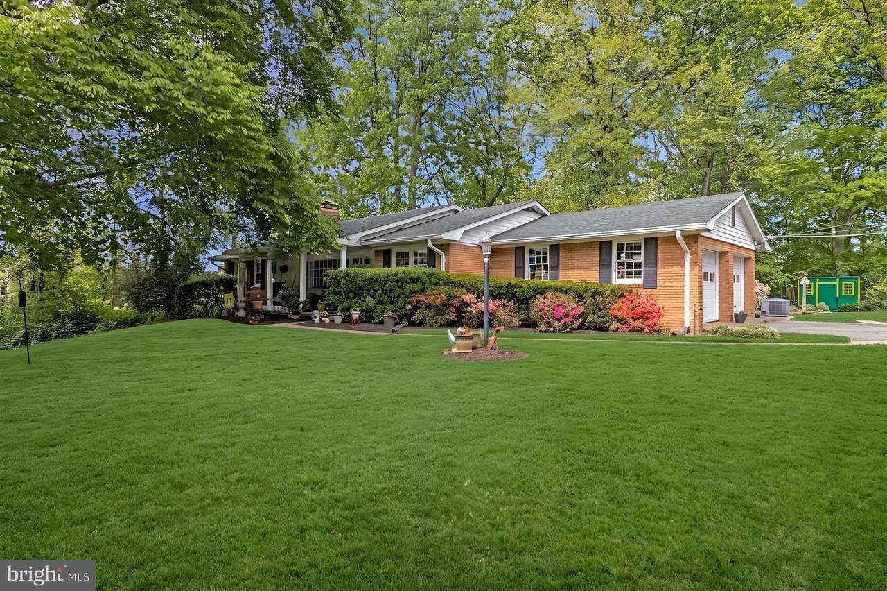 5655 Glenwood Drive - Photo 1