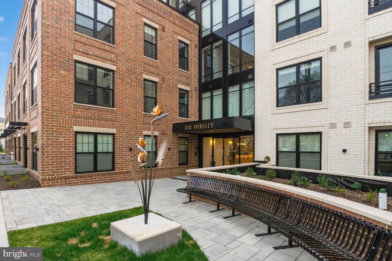 811 Columbus Street - Photo 1