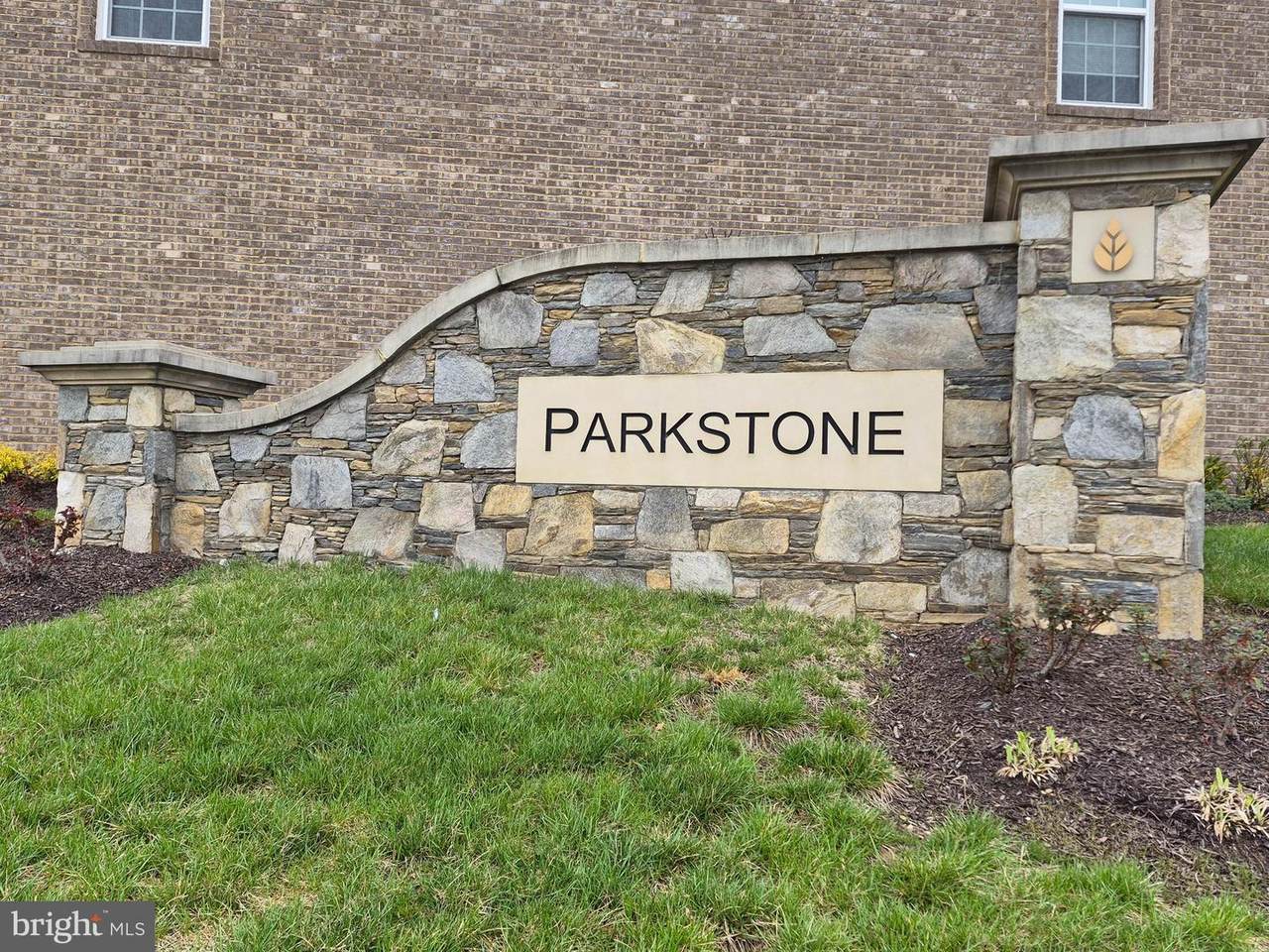 9707 Glassy Creek Way - Photo 1