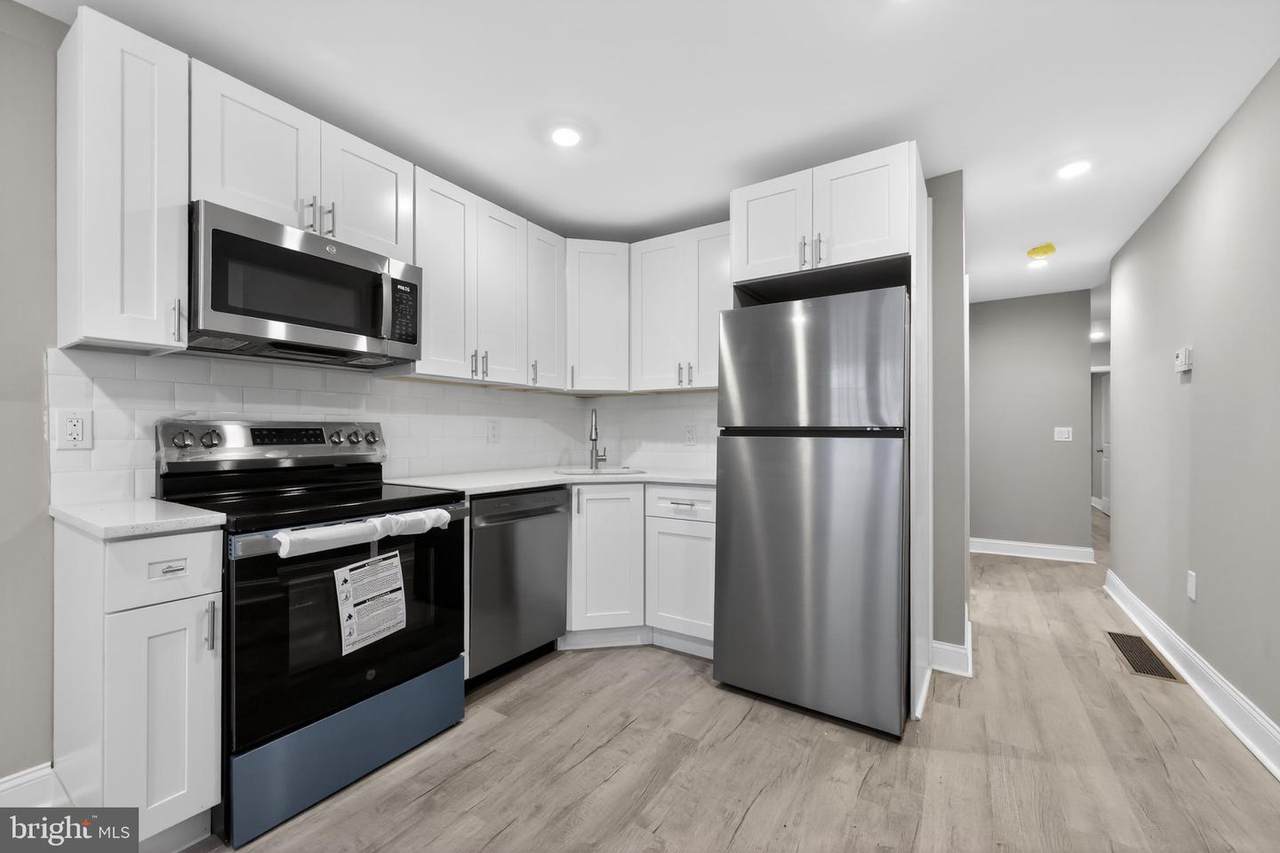 1208 Dauphin Street - Photo 1
