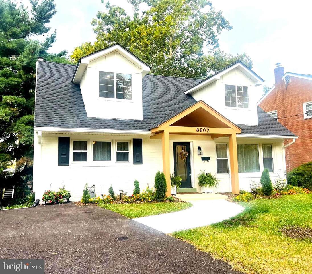 8802 2ND Avenue - Photo 1