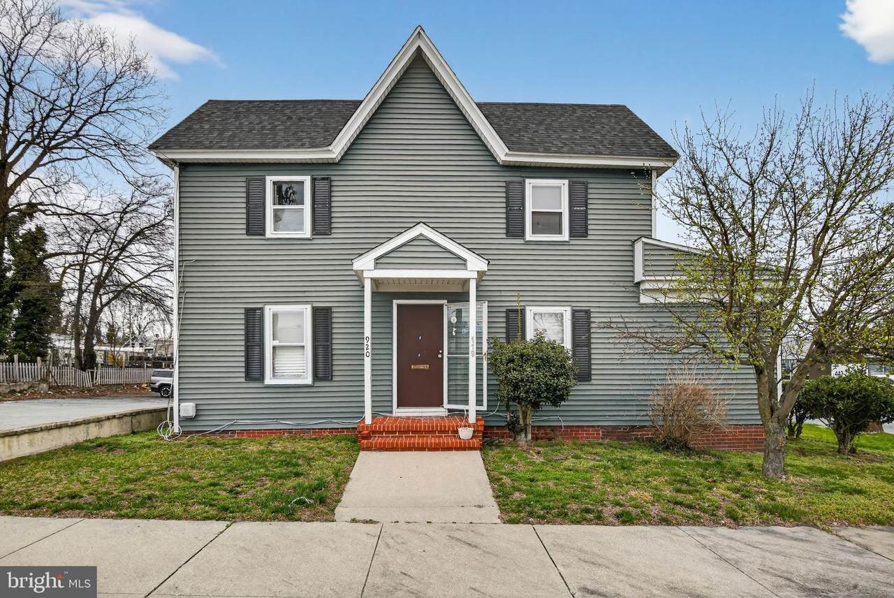 920 Salisbury Boulevard - Photo 1