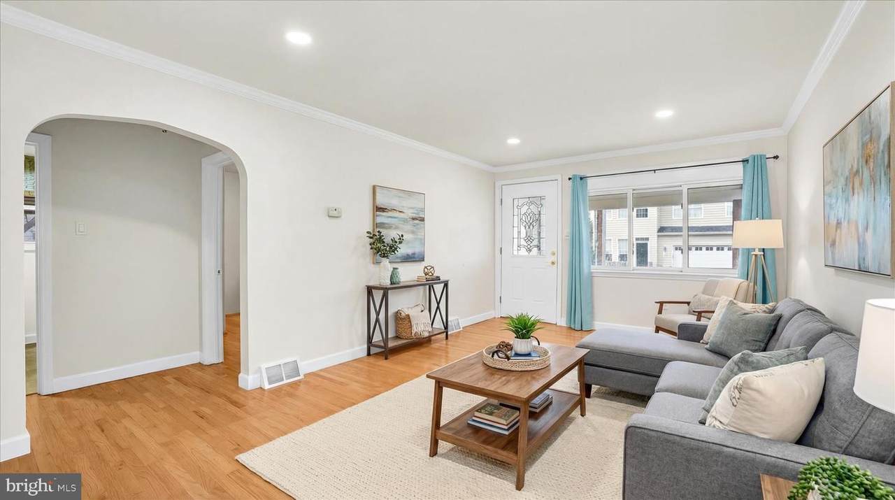 631 Cresswell Road - Photo 1