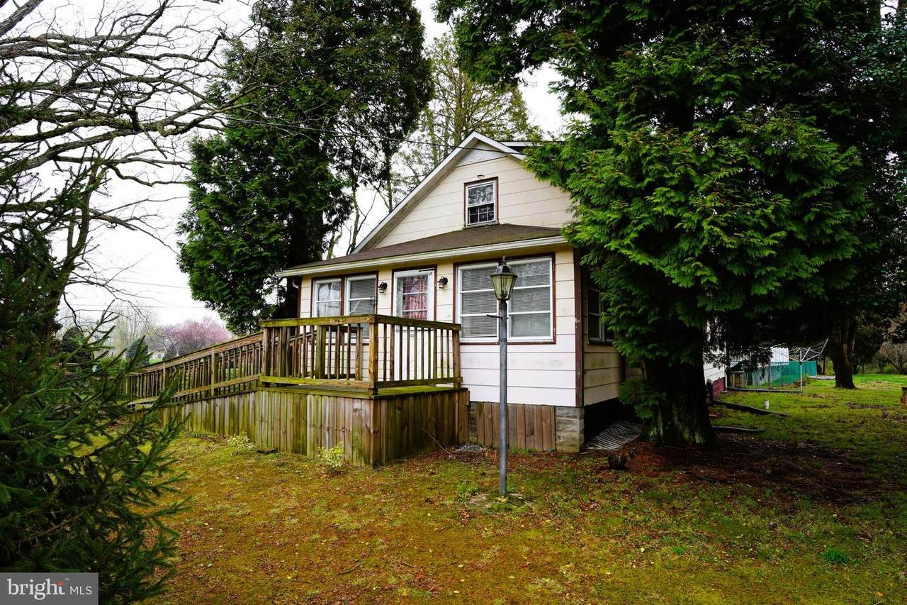 1920 Chapel Road - Photo 1