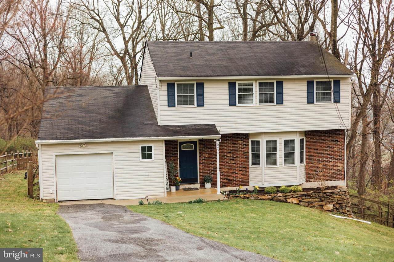 2434 Longview Drive - Photo 1