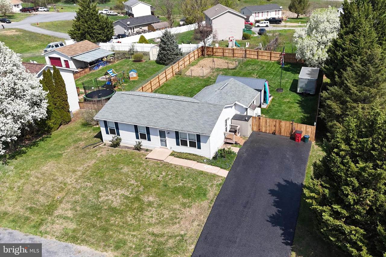 40 Lisa Court - Photo 1