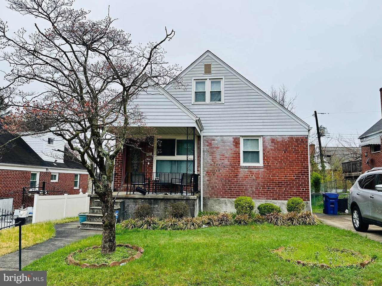 3807 Cedarhurst Road - Photo 1