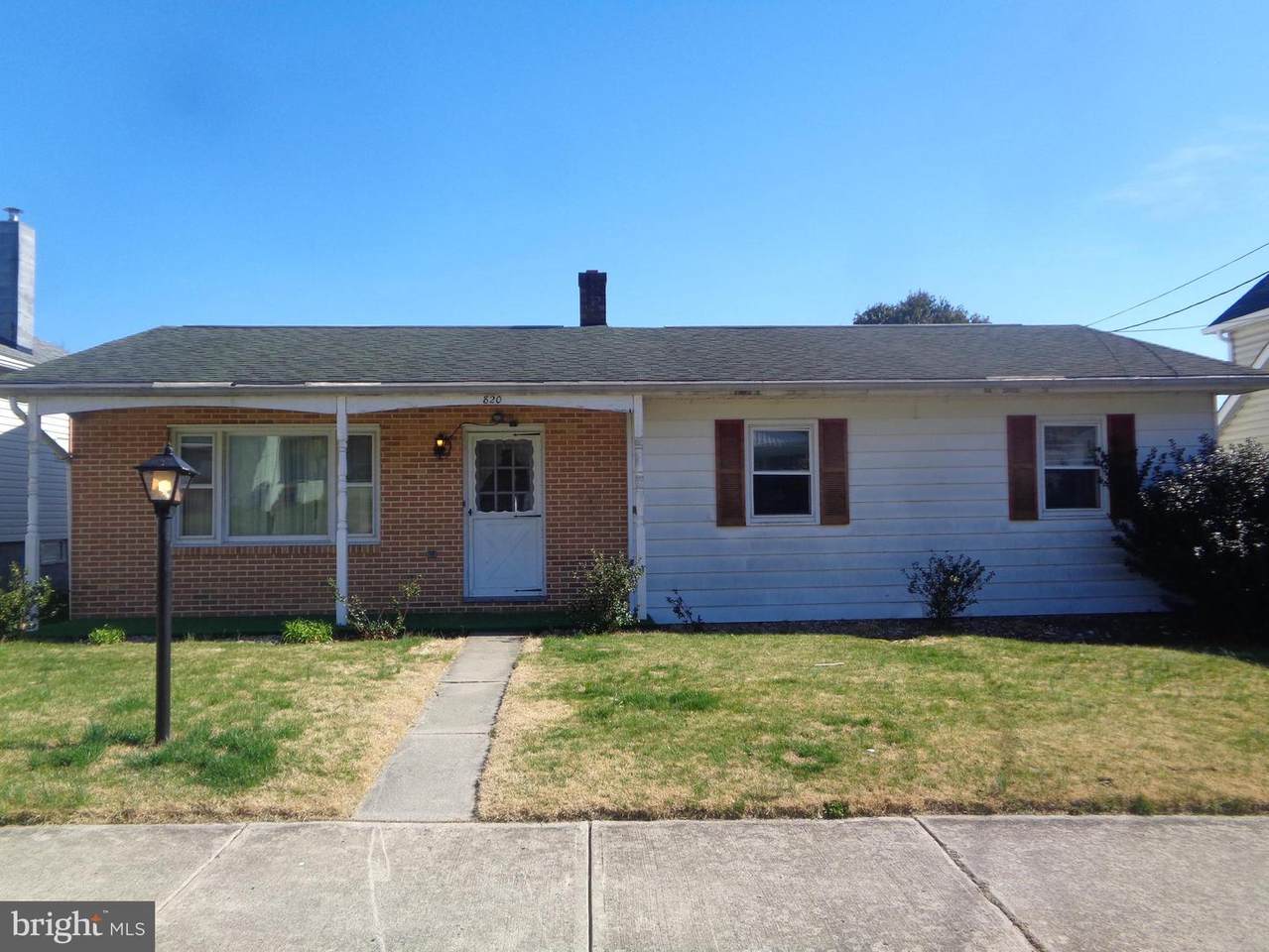 820 5TH STREET - Photo 1