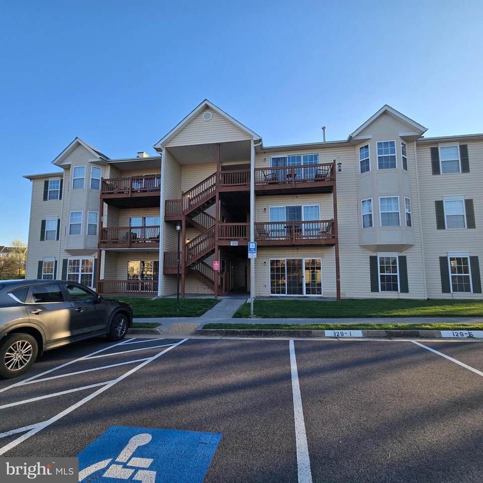 129-2 Brookland Terrace - Photo 1