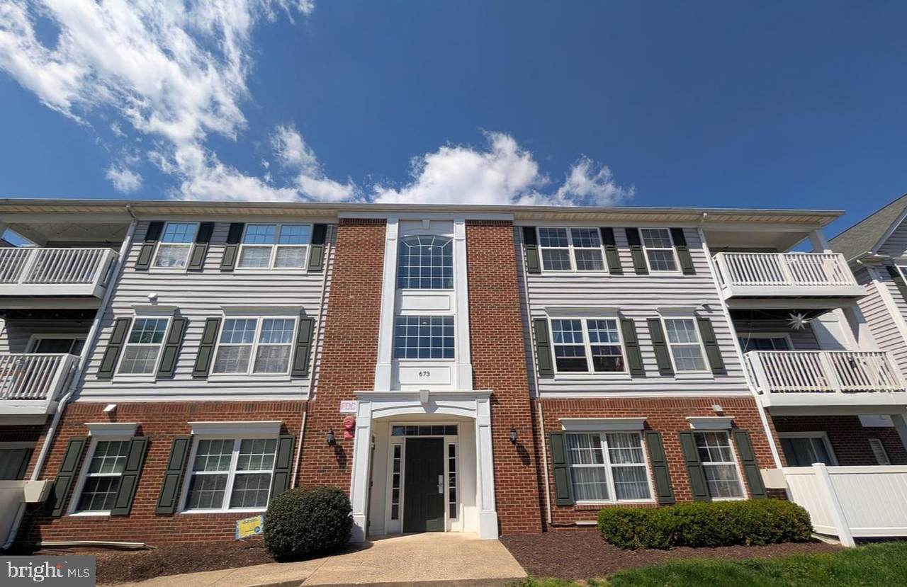 673 Constellation Square - Photo 1