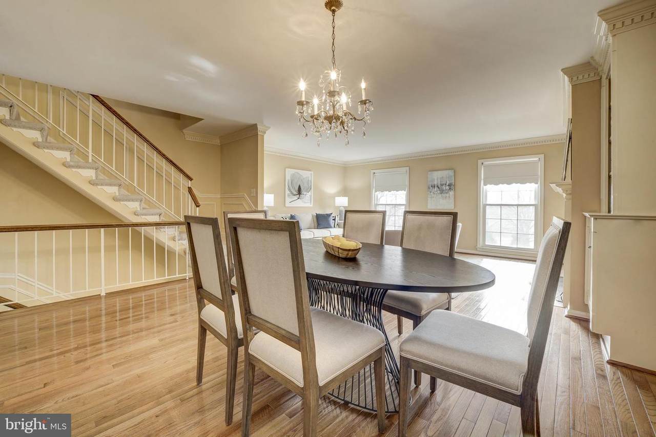 10902 Wickshire Way - Photo 1