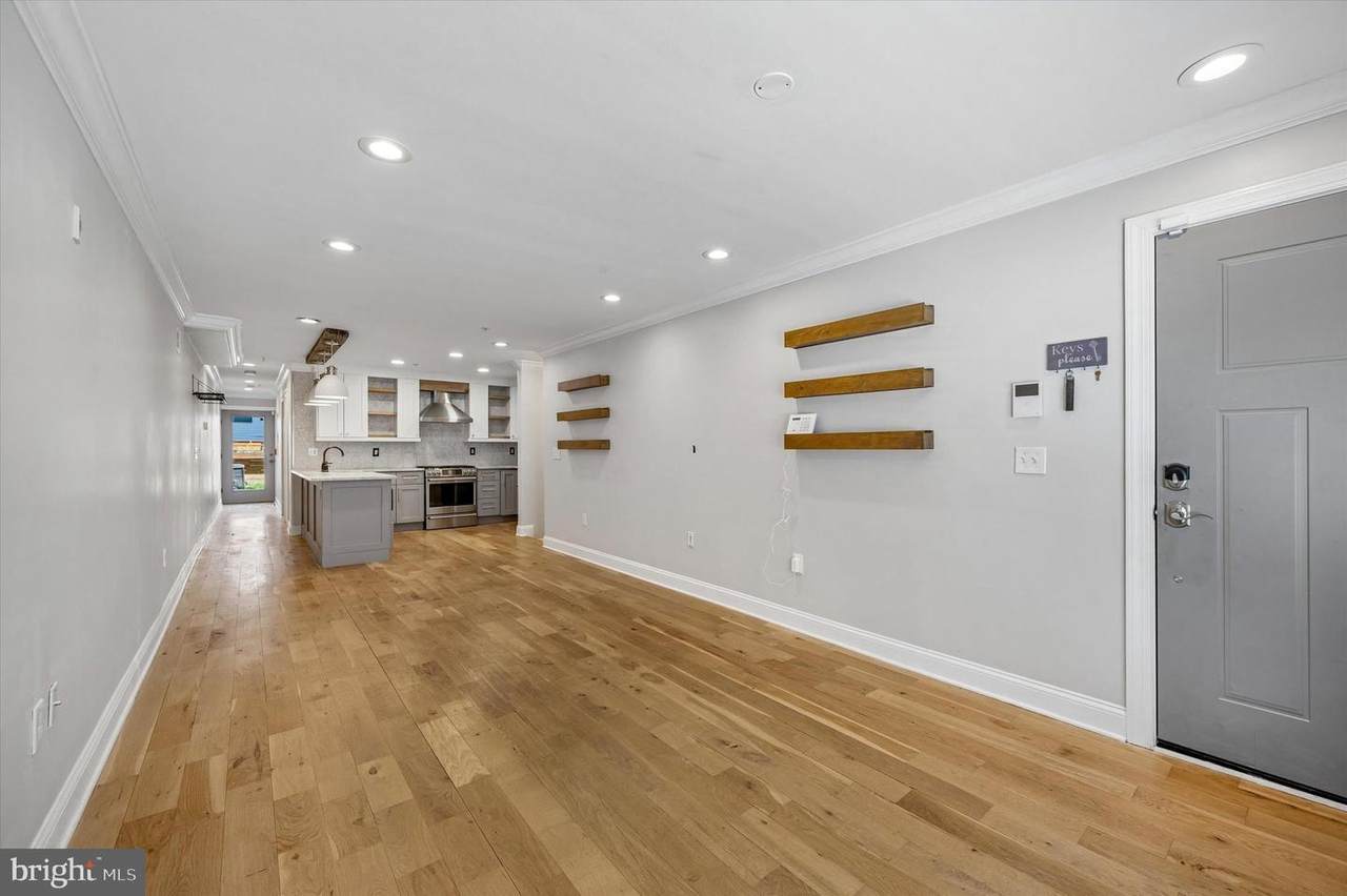 753 Uber Street - Photo 1
