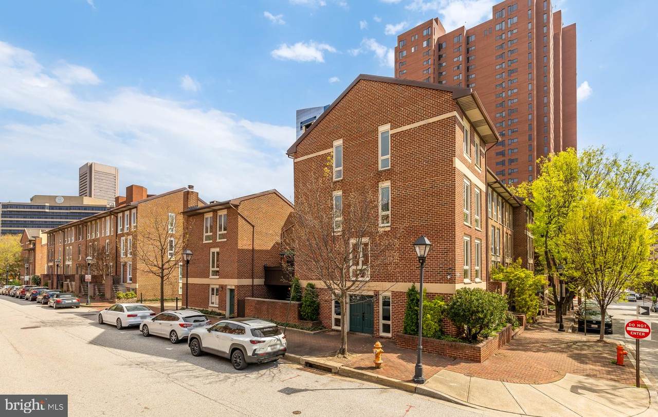 519 Hanover Street - Photo 1