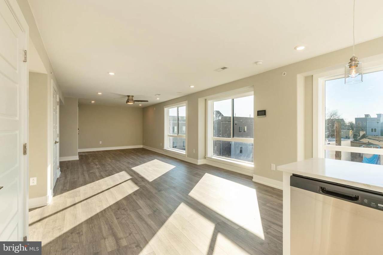 2517 Hope Street - Photo 1