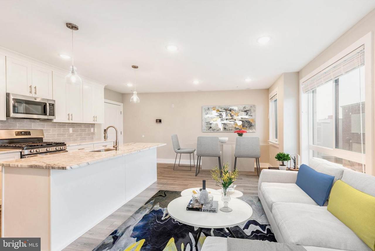 1523 Stillman Street - Photo 1