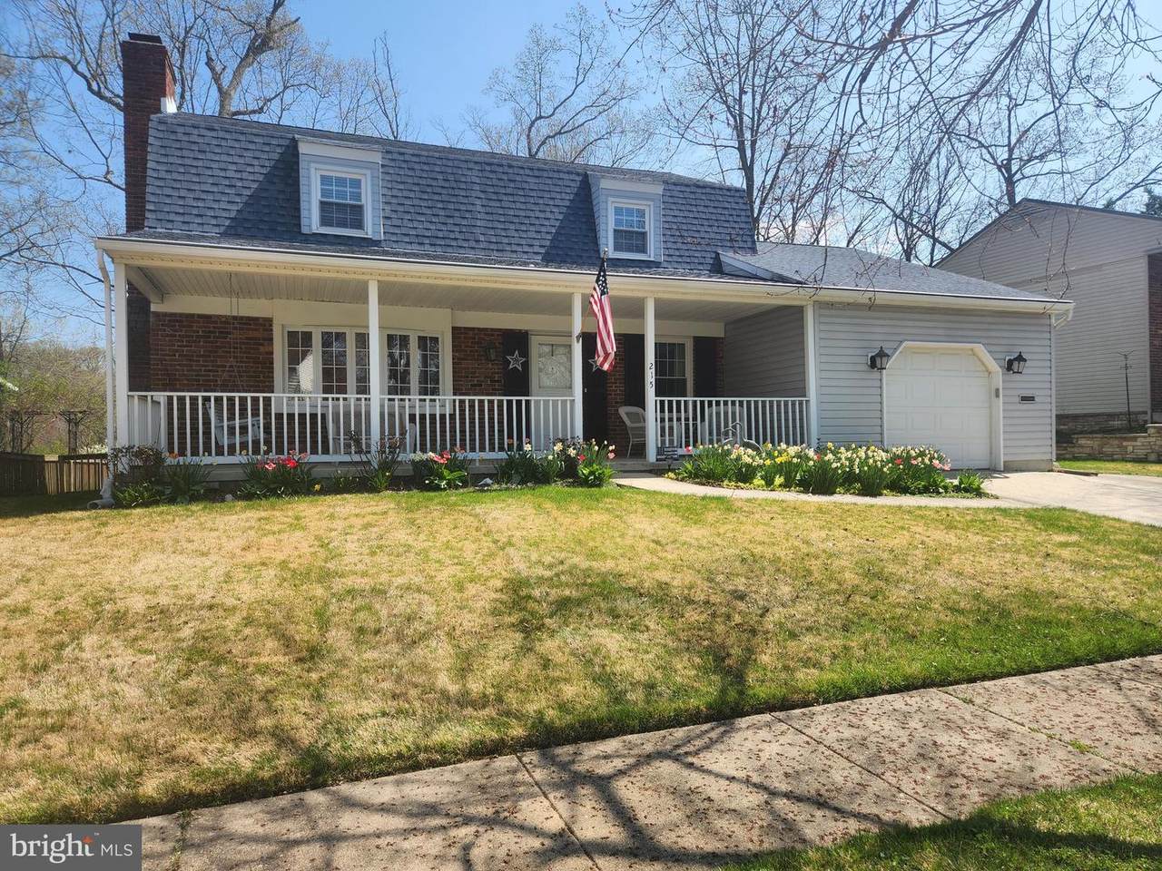 215 Garnett Road - Photo 1