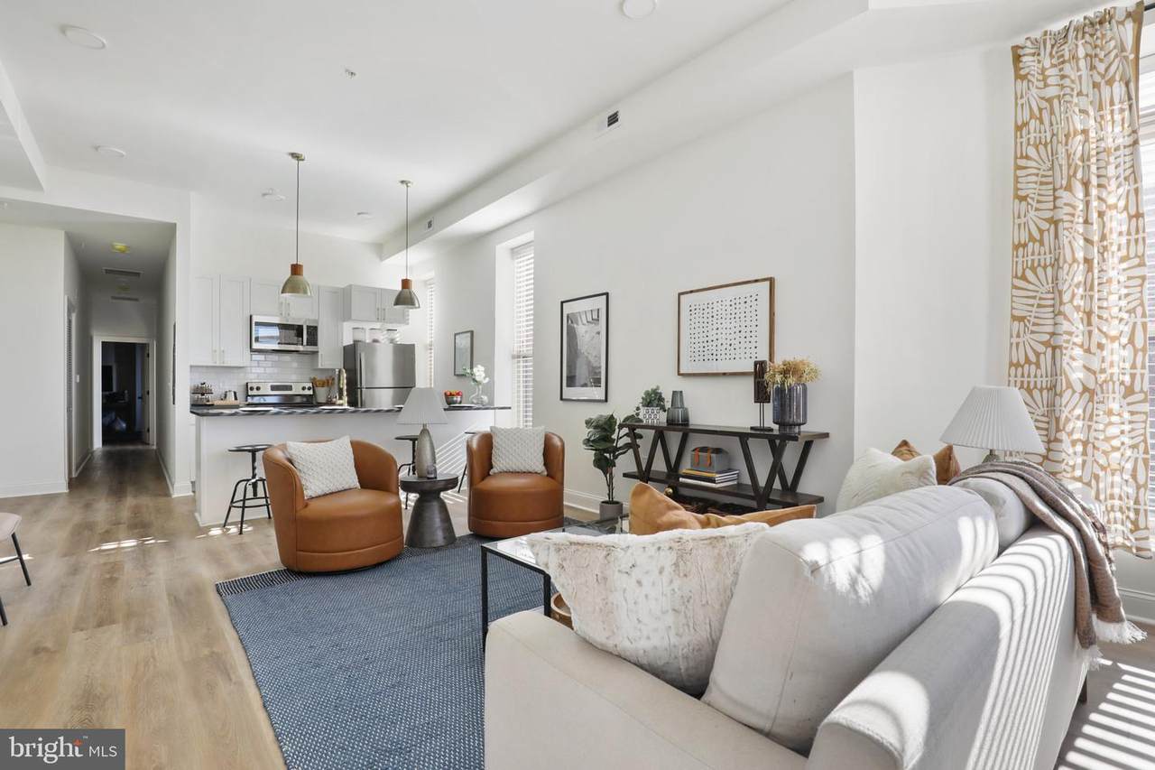 2201 Brookfield Avenue - Photo 1