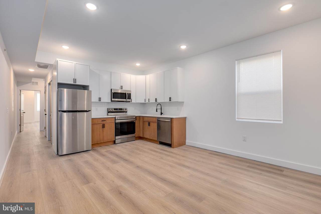 2203 7TH Street - Photo 1