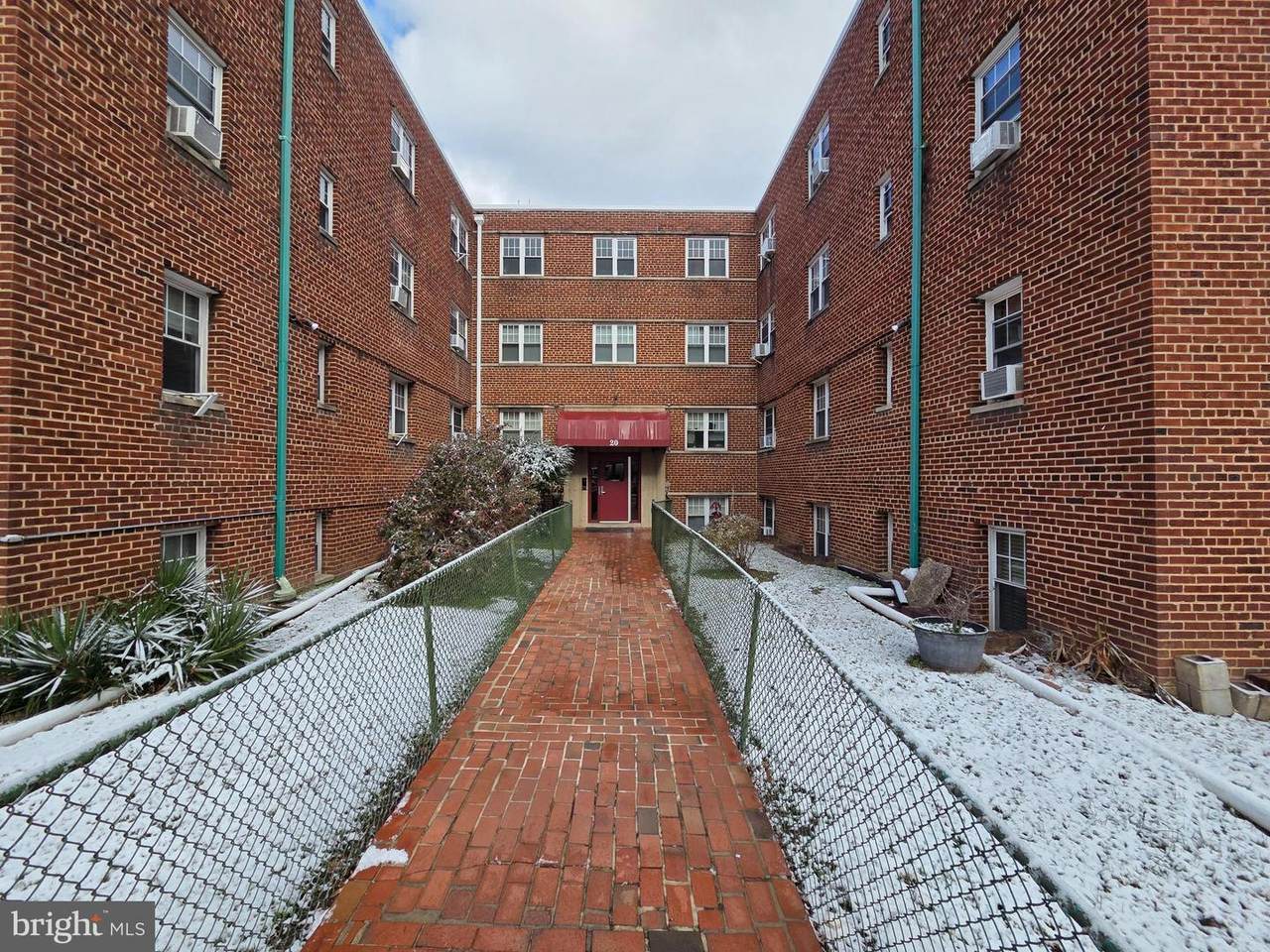 20 Chesapeake Street - Photo 1