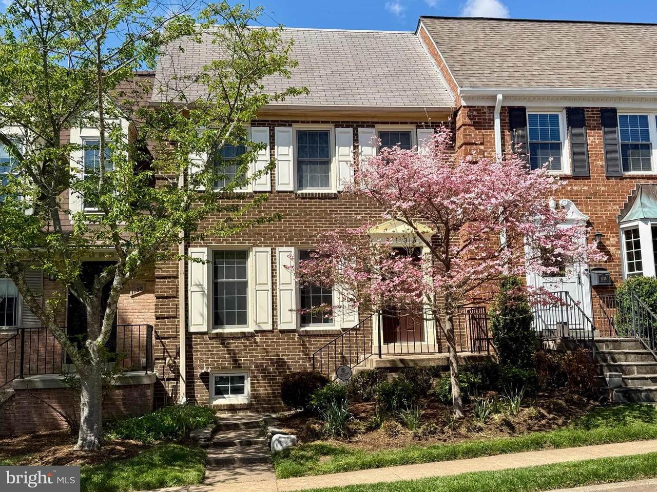 1136 Pine Hill Road - Photo 1