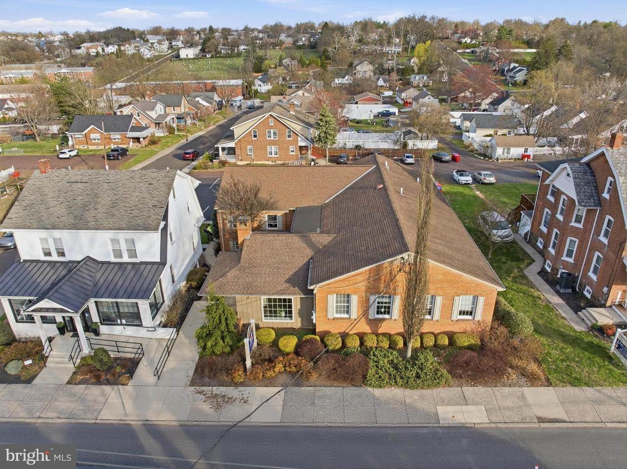 307 Broad Street - Photo 1