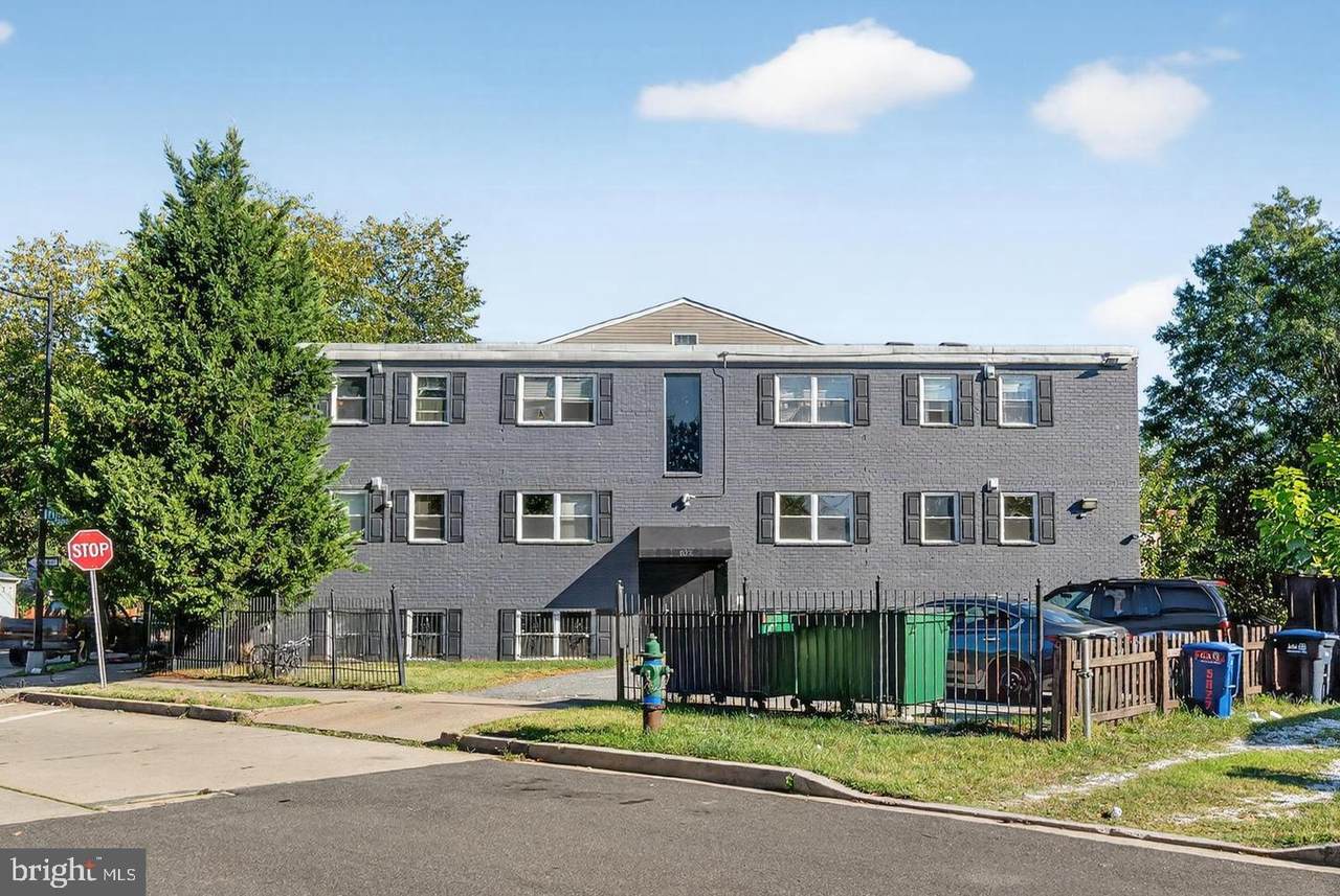 622 Eastern Avenue - Photo 1