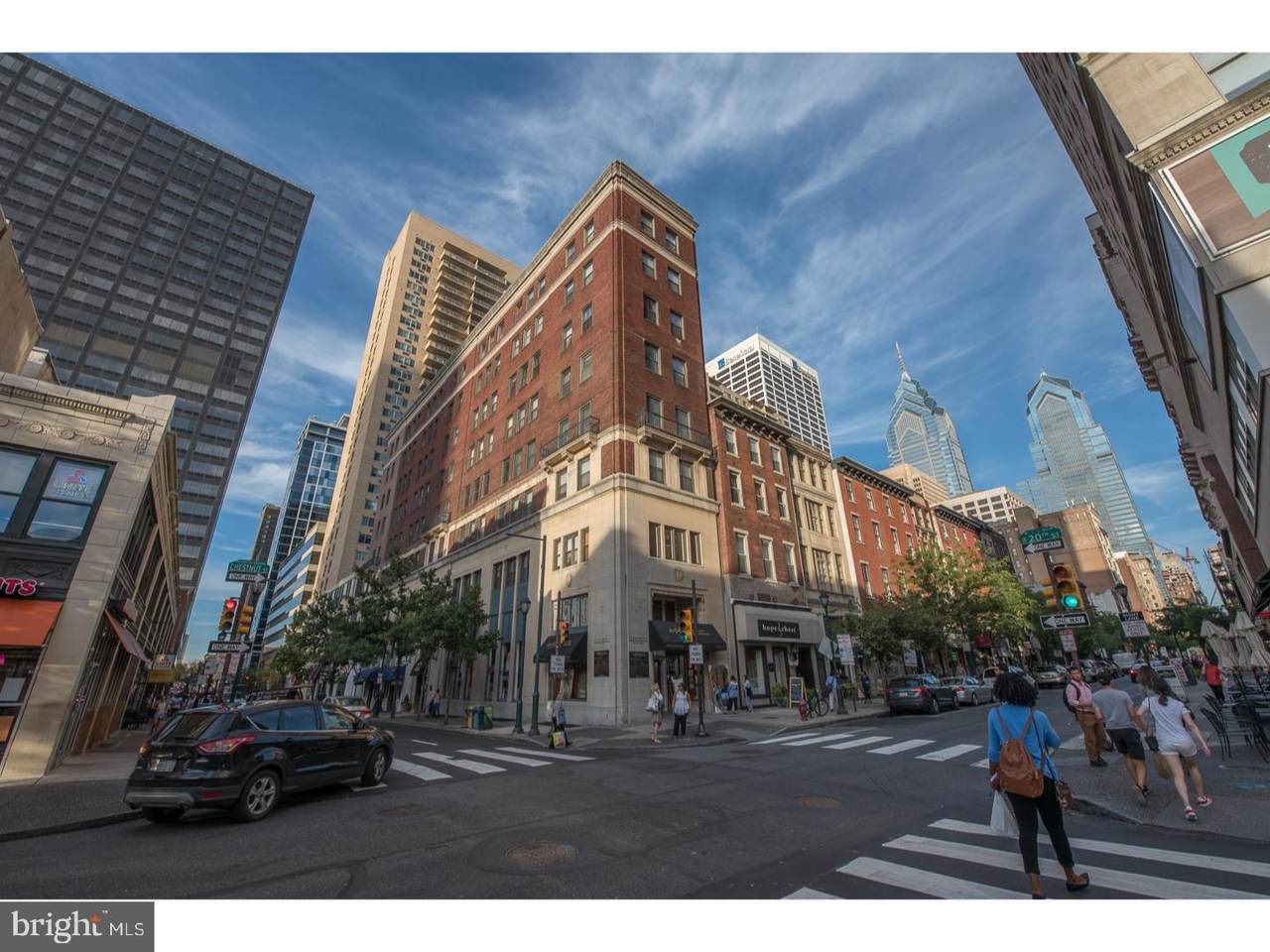 1939 Chestnut Street - Photo 1