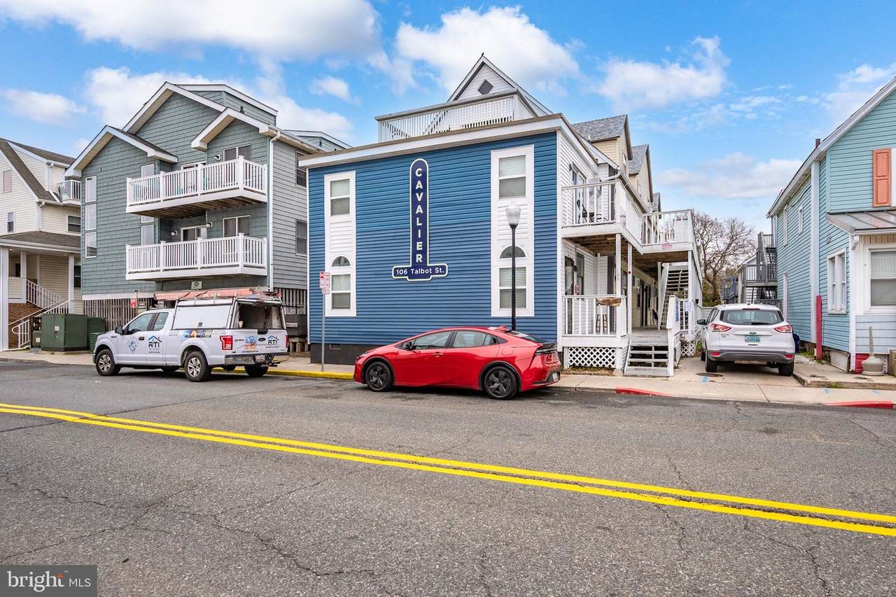 106 Talbot Street - Photo 1