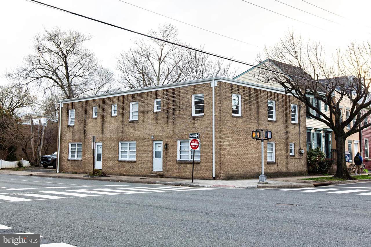 432 Patrick Street - Photo 1