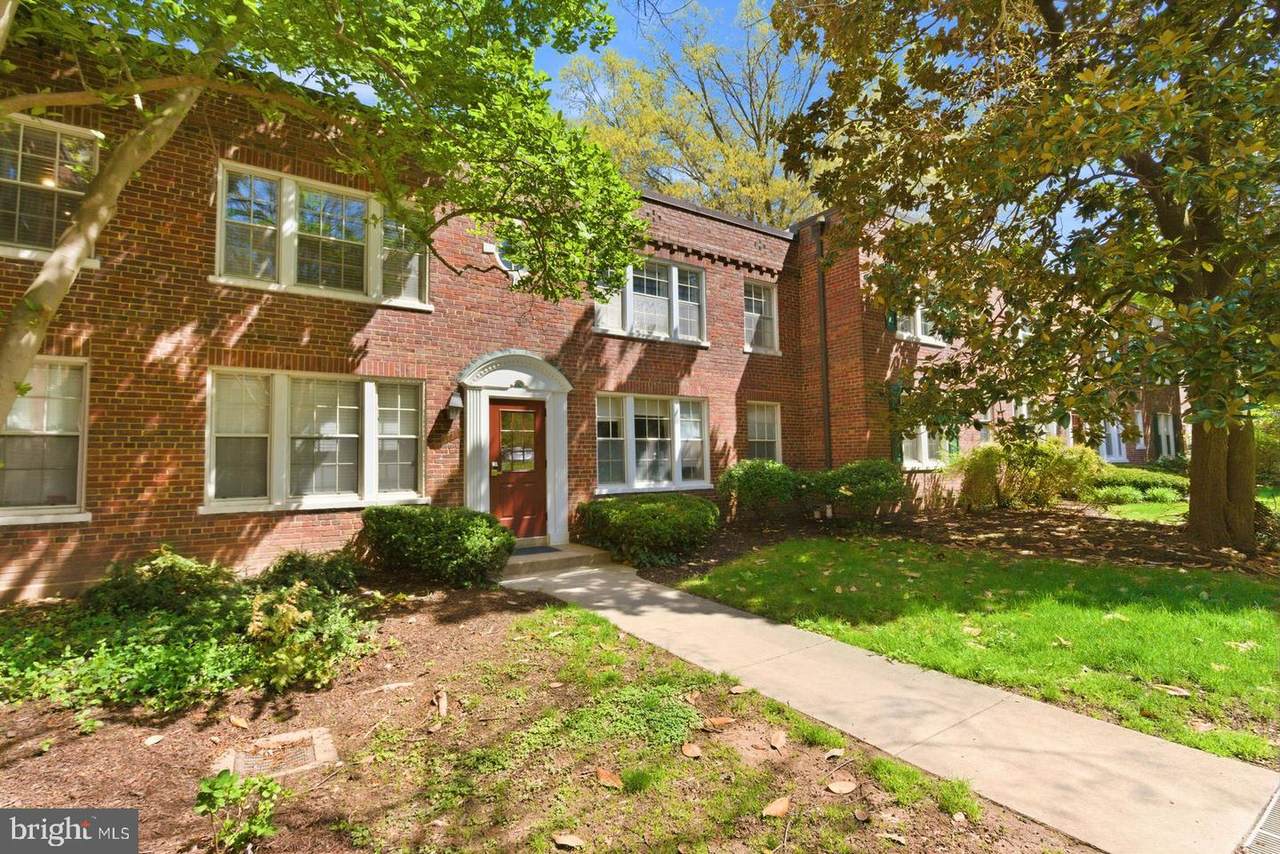 1739 Troy Street - Photo 1