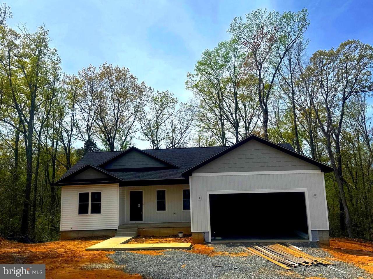 205 Federalist Way - Photo 1