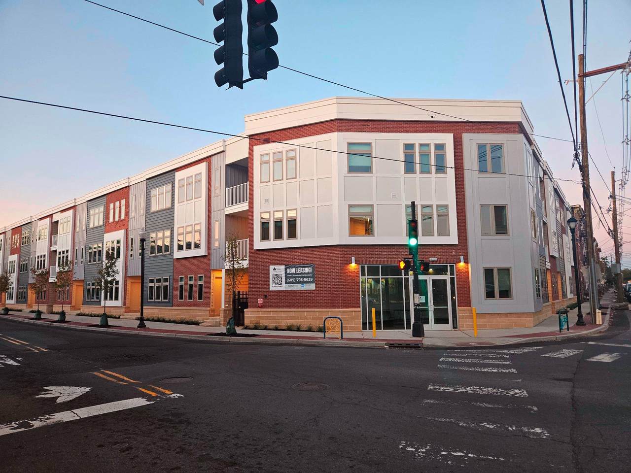 200 Hamilton Avenue - Photo 1